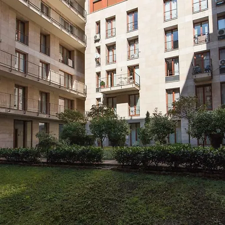 K9 - Garden In The City Будапешт